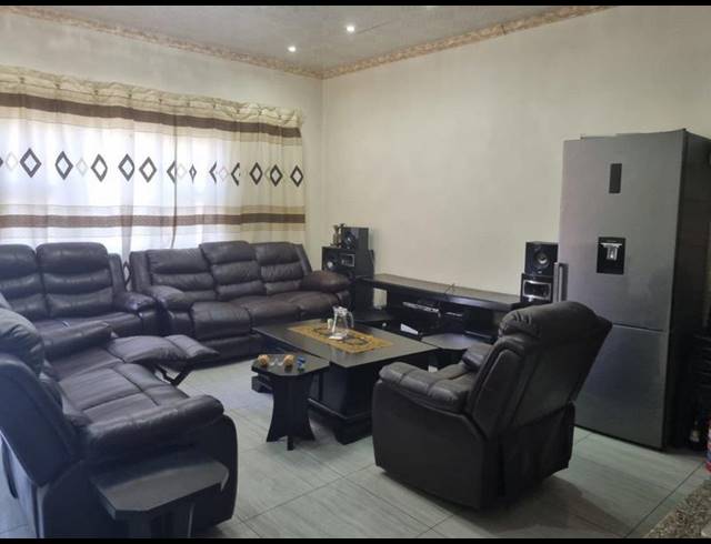 1 BEDROOM PROPERTY TO RENT IN FLORIDA